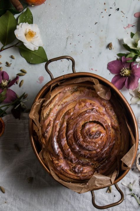 Is there anything better than I giant squidgy bun, this one is filled with ricotta, blood orange zest and cardamom. I love making bread and Swedish Cardamom Buns Recipe, Cardamom Bun, Cardamom Buns Recipe, Twigg Studios, Chelsea Bun, Orange Cardamom, Orange Icing, Cardamom Buns, Baking Buns