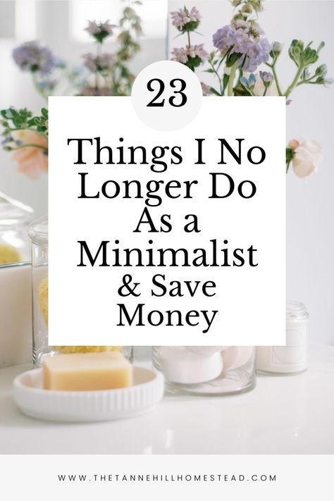 Becoming A Minimalist, Organic Cleaners, Diy Room Spray, Minimalist Living Tips, Minimal Living, Zero Waste Living, Simplifying Life, Natural Cleaning, Organize Declutter