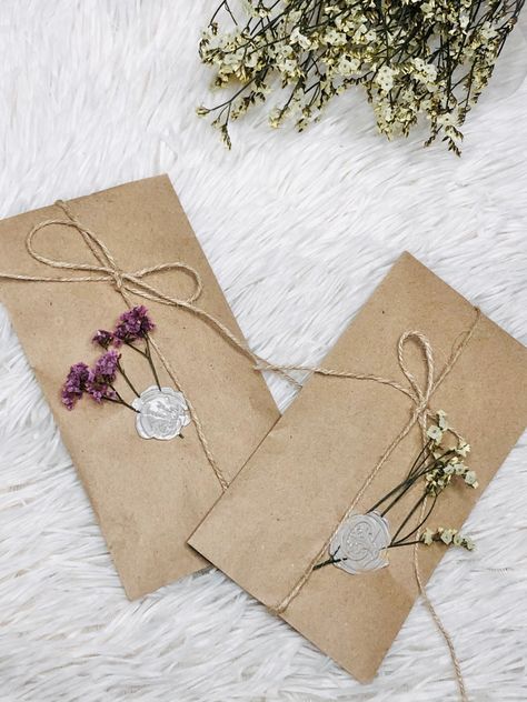 Envelope, wax seal packaging ideas Wax Seal Packaging, Envelope Wax Seal, Shein Gift Card, Kraft Packaging, Gift Wrapping Inspiration, Pen Pal Letters, Handmade Packaging, Walmart Gift Cards, Creative Gift Wrapping