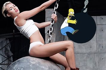 21 Times "The Simpsons" Bizarrely Predicted The Future Miley Cyrus Wrecking Ball, Misheard Lyrics, Pregnant Halloween Costumes, Britney Spears Photos, Pregnant Halloween, Wrecking Ball, Betty White, Nicolas Cage, Love And Lust