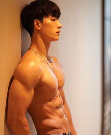 남성 근육, Muka Lelaki, Men Abs, Handsome Asian Men, Hot Asian Men, Male Fitness Models, Shirtless Men, Korean Men, Handsome Anime Guys