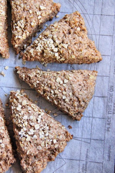 Scones Recipe Healthy, Oat Scones Recipe, Oatmeal Scones, Banana Scones, Healthy Scones, Oat Scones, Scone Recipes, Banana Oat, Banana Oats