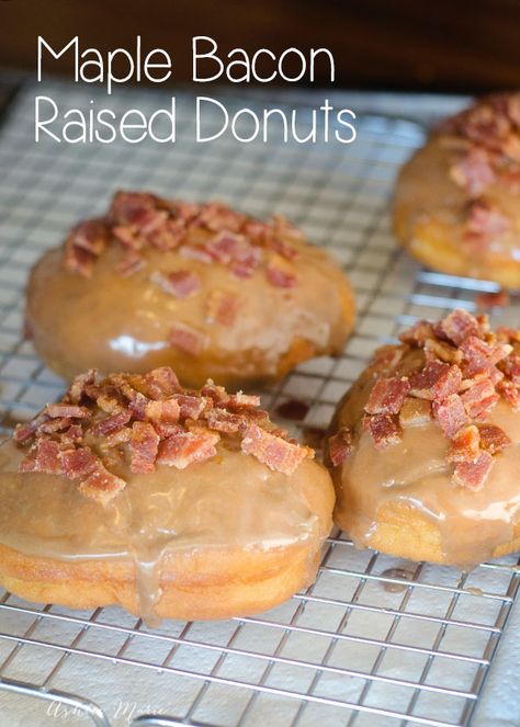 Maple Bacon Donut, Raised Donuts, Bacon Donut, Easy Donut Recipe, Easy Donuts, Homemade Donuts Recipe, Chocolate Glazed Donuts, Donut Dessert, Snack Craving