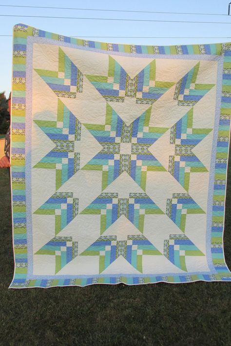 Beautiful Star Quilt Twin Full Size | Etsy Binding Tool Star Quilt, Flannel Ideas, Binding Tool, Quilt Pattern Free, Braid Quilt, History Of Quilting, Quilting Digest, Missouri Star Quilt Company, Pieced Quilts