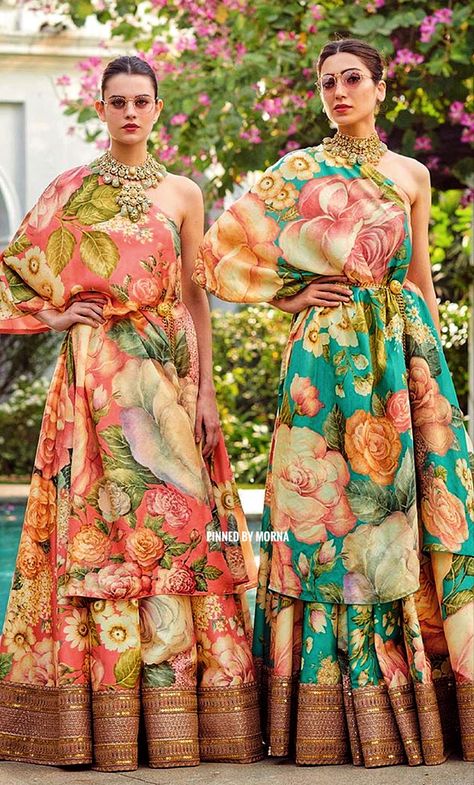 India Traditional Dress, Sabyasachi Mukherjee, Summer Prints Fashion, Stylish Party Dresses, Traditional Attire, Indian Designer Outfits, Indian Fashion Dresses, Designer Dresses Indian, Bridal Wedding Dresses