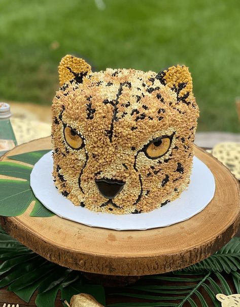 Cheetah Birthday Cake Ideas Images (Pictures) Cheetah Cake Ideas, Cheetah Birthday Cakes, Cheetah Cake, Cheetah Cakes, Leopard Cake, Cheetah Birthday, Marvel Cake, Cake Hacks, Baker Cake