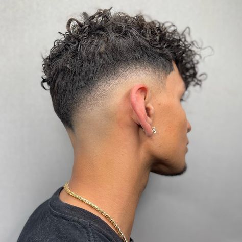 Mid Drop Fade: 27 Stunning Ideas to Inspire Your New Haircut – Svelte Magazine Mid Drop Fade Curly Hair, Drop Fade Curly Hair, Mid Drop Fade, Mid Taper Fade, Mid Taper, Fade Hairstyles For Men, Fade Curly Hair, Trending Hairstyles For Men, Taper Fade Curly Hair