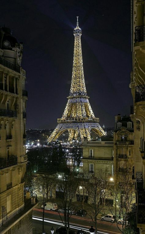 Torre Eiffel Paris, Paris France Eiffel Tower, Night In Paris, France Eiffel Tower, Paris Dream, France Aesthetic, Paris Vibes, Flipagram Instagram, Paris Wallpaper