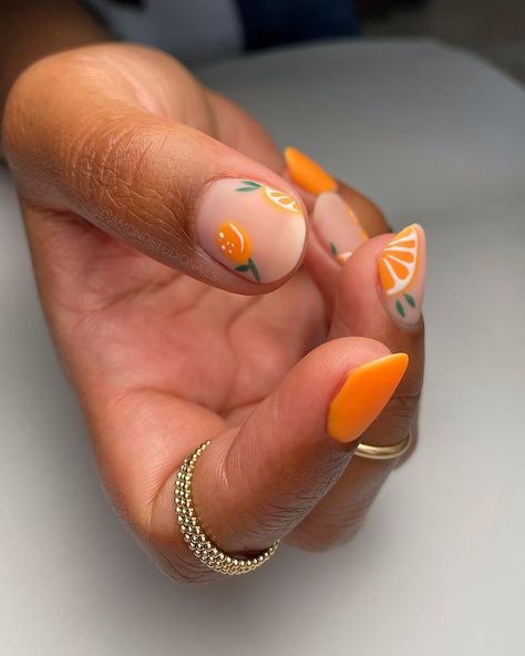 Oranges And Lemons Nails, Orange Citrus Nails, Orange Fruit Nail Art, Citrus Nail Art, Orange Slice Nails, Orange Fruit Nails, Baby Shower Nails, Ny Nails, Fruit Nails