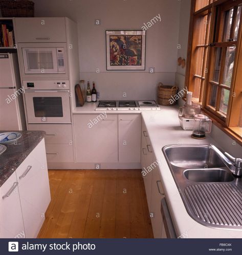 Eye Level Oven Ideas, Kitchen With Double Oven, Stainless Steel Double Sink, Eye Level Ovens, Double Oven Kitchen, Double Sinks, Double Oven, Rose Cottage, Cottage Kitchen