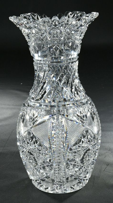 Waterford Crystal Patterns, Crystal Glassware Antiques, Gold Kitchen Accessories, Crystal Vases, Flint Glass, Princess House Crystal, Cut Glass Vase, Crystal Glassware, Crystal Figurines