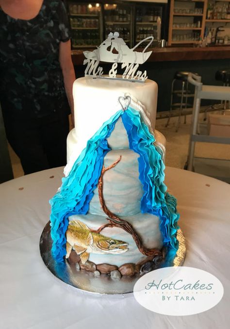 Fish Fry Wedding Reception, Fishing Wedding Ideas, Fishing Cake Toppers, Fishing Wedding Cake, Cake Reveal, Fishing Wedding Cakes, Fishing Wedding Cake Toppers, Fishing Themed Wedding, Grooms Table