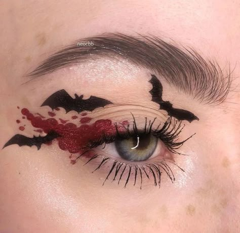 Halloween Eye Looks, Halloween Eye Makeup Looks, Maquillage Halloween Simple, Halloweenský Makeup, Eyes Halloween, Holloween Makeup, Drag Make-up, Eye Makeup Looks, Cute Eye Makeup