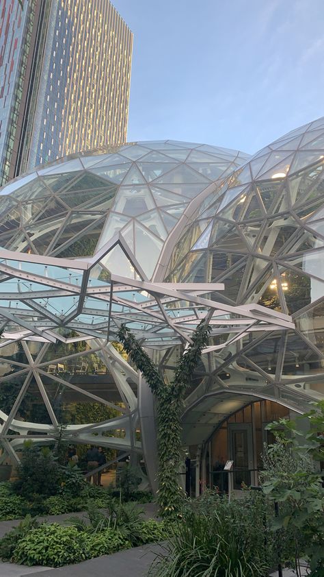 Amazon Spheres Seattle, Seattle Vibes, Amazon Spheres, Seattle Aesthetic, Sea Town, Usa Life, City Aesthetics, Seattle Trip, Retro Things