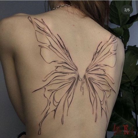 Lining Tattoo, Fairy Wing Tattoos, Wing Tattoos On Back, Dolphin Tattoo, More Tattoo, Spine Tattoos For Women, Simple Tattoo, Discreet Tattoos, Subtle Tattoos