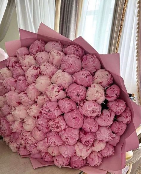 Flowers Luxury, Flowers Peonies, Luxury Flower Bouquets, Pinterest Art, Peonies And Hydrangeas, Boquette Flowers, Nothing But Flowers, Roses Pink, Flower Therapy