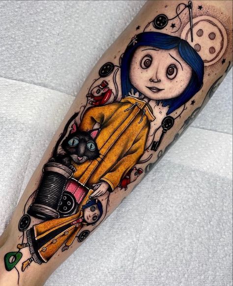 Creepy Beautiful Tattoo, Horror Sleeve Tattoos For Women, Matching Coraline Tattoos, Tattoo Ideas Scary, Disney Halloween Tattoos, Tattoo Inspiration Aesthetic, Character Tattoo Design, Horror Characters Tattoo, Horror Tattoo Sleeve