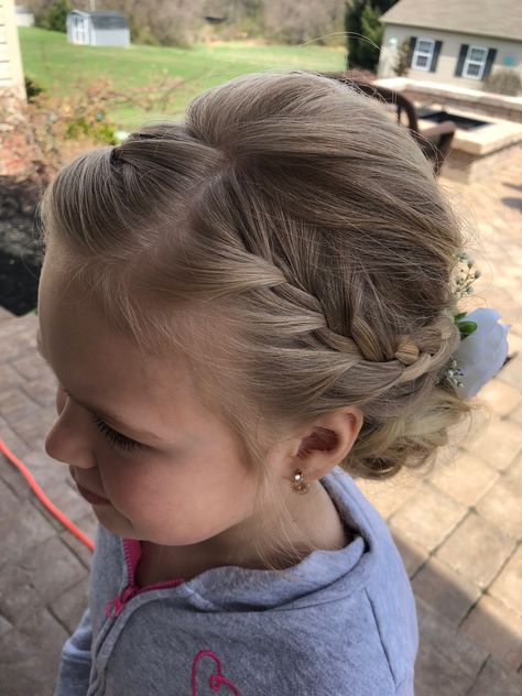 Flowergirl Updo Hairstyle, Flower Girl Updo With Flower Crown, Flower Girl Hairstyles Toddler Updo, Flower Girl Wedding Hair Toddler, Short Hair Flower Girl Hairstyles, Girls Wedding Updos Little, Communion Updo Hairstyles, Flowergirl Hairstyle Up, Formal Kids Hairstyles