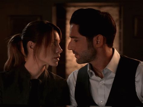 Elastic Heart, Chloe Decker, Tom Ellis Lucifer, Lauren German, Lucifer Morningstar, Tom Ellis, Angel And Devil, Morning Star, Find Picture