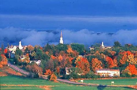 Middlebury Vt, Middlebury College, Middlebury Vermont, Vermont Fall, College Visit, New England States, Small Town Life, About Books, Fall Travel