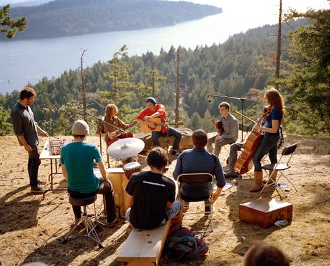 Josh Garrels jammin outdoors.  How cool! Josh Garrels, Child Of The Universe, Sing To The Lord, Over Love, Wes Anderson, Inside Jokes, Christian Music, Live Your Life, Simple Living