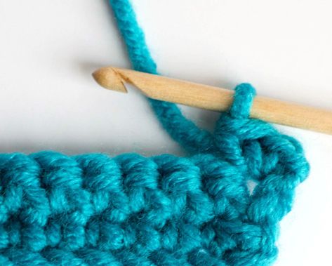 How to Increase in Crochet - Crochet 365 Knit Too Increase In Crochet, Single Crochet Increase, How To Single Crochet, Crochet Increase, Chakra Symbols, Beginner Crochet Tutorial, Crochet Knit Stitches, Crochet Easy, Needle Work