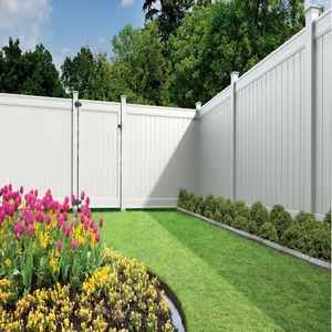 Source hot seller eco friendly outdoor backyard wpc fence on m.alibaba.com White Vinyl Fence, Vinyl Fence Panels, Vinyl Privacy Fence, Privacy Fence Panels, Pvc Fence, Plastic Garden, Fencing Ideas, Front Fence, White Fence