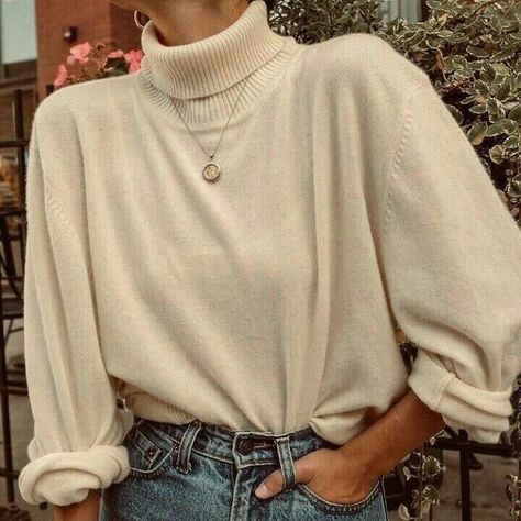 Plad Outfits, Bustier Outfit, Cream Turtleneck, Bralette Outfit, Turtleneck Style, Shein Outfits, Mode Inspo, Alexa Chung, Outfits Casual