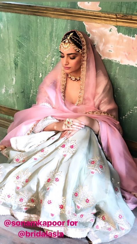 Cute Outing Outfits, Bridal Asia, Rajasthani Dress, Rajputi Dress, Nikkah Dress, Punjabi Outfits, Designer Bridal Lehenga, Indian Bridal Dress, Traditional Indian Outfits