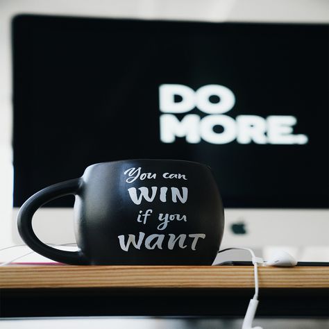 You can Win If you want🏆 Motivational Dp, Eric Thomas, Good Quotes, Motivational Images, Vince Lombardi, Jim Rohn, Dp For Whatsapp, Bill Cosby, Zig Ziglar