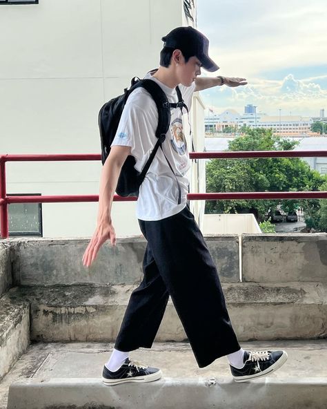 top. on Instagram: “@converse_thai #ConverseCons” Converse Low Outfit Men, Converse With Shorts Men, Converse Low Tops Outfit Men, Styling Converse High Tops Men, Converse Low-top Boots For Streetwear, Converse Low Tops Outfit, Converse Low Outfit, Low Converse Outfit, Converse Outfit Men