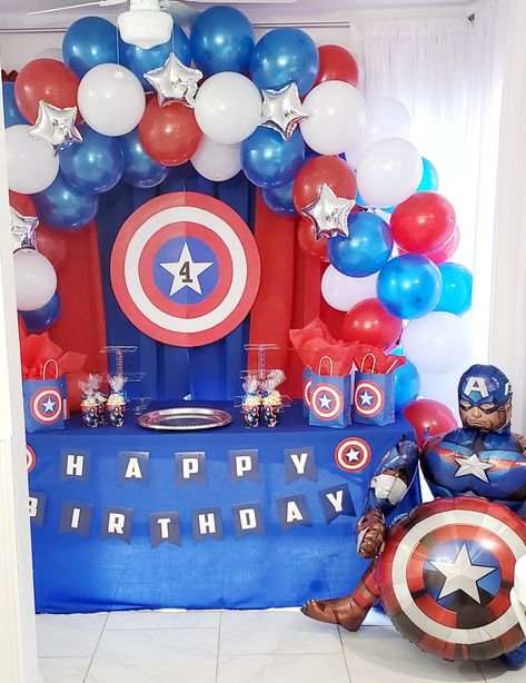 Captain America Birthday Theme, Captain America Themed Birthday Party, 4 Yo Birthday Party Ideas, Captain America Birthday Decorations, America Party Decorations, America Themed Birthday Party, Captain America Party Decorations, Captain America Birthday Party Ideas, America Decorations