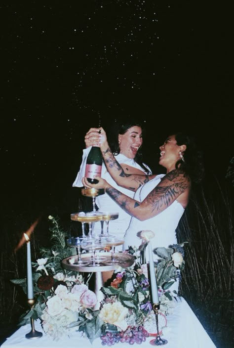 70s Italian Wedding, Cheap Wedding Aesthetic, Wlw Elopement, Wlw Wedding Aesthetic, Two Brides Wedding, Wedding Two Brides, Sapphic Wedding, Wlw Wedding, 2 Brides