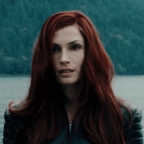 Jean Gray X Men, Jean Grey Comic Icons, Jean Grey Famke Janssen, Famke Janssen Jean Grey, Famke Janssen X Men, Jean Grey Icon, Dark Phoenix Jean Grey, Xmen Icons, Jean Grey Xmen