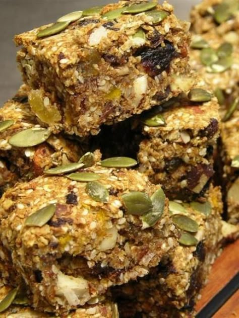 Granola Slice Recipe, Protein Slice Healthy, Healthy Traybake Recipes, Slice Recipes Healthy, Healthy Slices Recipes, Keto Slice Recipes, Healthy Slice Recipe, Oat Slice Healthy, Breakfast Slice