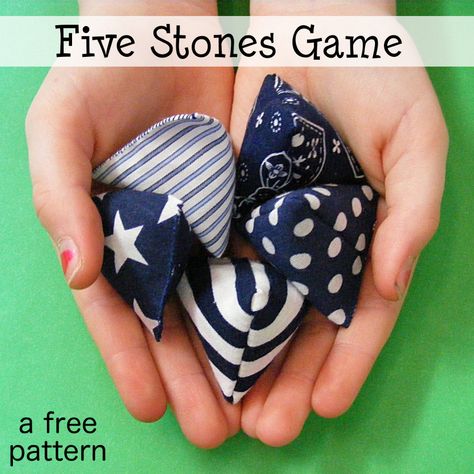 Batu Seremban, Malay Traditional, Stone Game, Traditional Game, Clock Wood, Beginner Sewing Projects Easy, Sewing Projects For Kids, Quick Gifts, Leftover Fabric