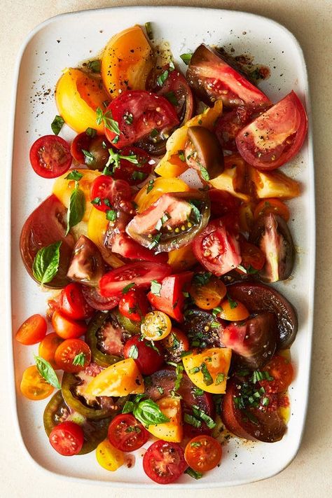 Sesame Tomato Salad Nyt, Kay Chun Recipes, Sesame Tomato Salad, Asian Tomato Salad, Asian Tomato Recipes, Salads Vegetarian, Nytimes Cooking, Sesame Oil Recipes, Salads Summer