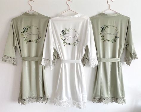 Wedding Robes Bridesmaids, Bridal Robes Personalized, Robes Satin, Wedding Dressing, Bridesmaid Slippers, Bridesmaid Robe Personalized, Wedding Robes, Sage Wedding, Bridal Party Robes