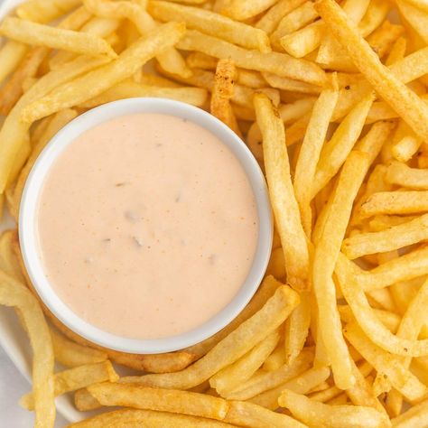 In and Out Sauce Fries Sauce Recipe, In And Out Sauce Recipe, In And Out Sauce, Easy Sauce For Chicken, In N Out Sauce, Baked Salsa Chicken Recipe, Fries Sauce, Animal Fries, Burger Sauce Recipe