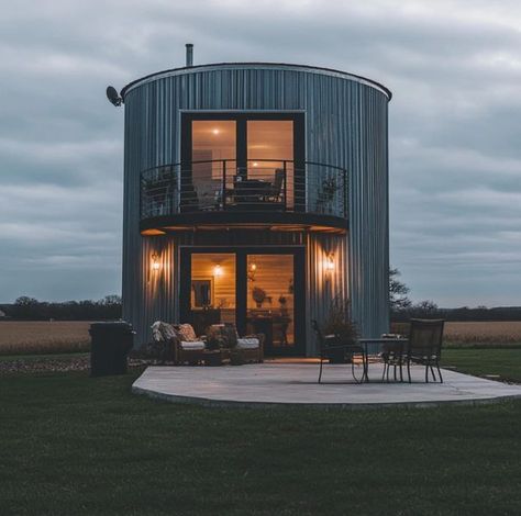 Silo Attached To House, Silo House Interior Floor Plans, Silo Renovation, Grain Bin Ideas, Silo Homes, Grain Bin House, Silo House, Interior Floor Plan, Grain Silo