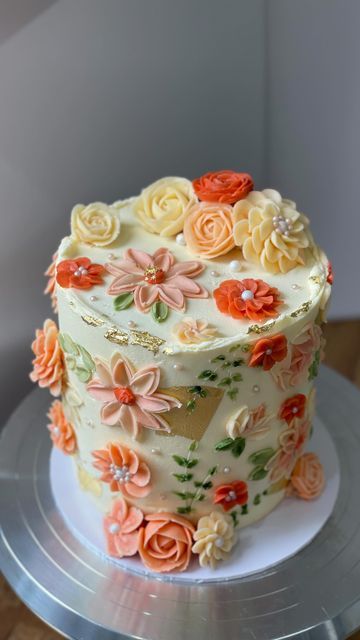 Peach Color Cake, Half Sheet Cake, Edible Roses, Cake Artist, Peach Cake, Painted Cakes, Cute Birthday Cakes, Yellow Cake, Peaches Cream