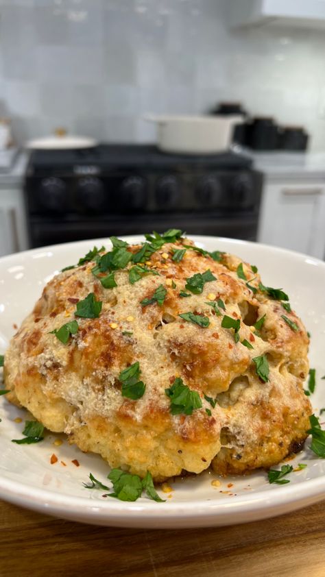 Viral Whole Roasted Cauliflower Roasted Cauliflower Head, Whole Cauliflower, Classic Mashed Potatoes, Roasted Cauliflower Recipes, Dinner Rotation, Weekly Dinner, Whole Roasted Cauliflower, Dinner This Week, Eat Better