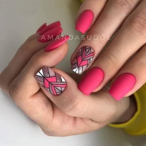 Nail Work, Geometric Nail Art, Matte Nails Design, Geometric Nail, Short Nails Art, Bright Nails, Kandy, Luxury Nails, Accent Nails