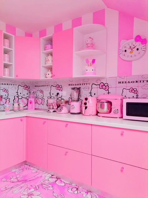 Girly House Decor, Hello Kitty Decor, Hello Kitty Furniture, Hello Kitty Appliances, Sanrio Kitchen, Girly House, House Decor Ideas, Hello Kitty Kitchen, Baby Doll Nursery