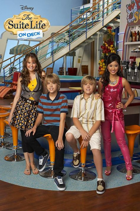 ♥ The Suite Life On Deck ♥ Sweet Life On Deck, The Suite Life On Deck, Suite Life On Deck, Suit Life On Deck, Old Disney Shows, Home Disney Movie, Old Disney Channel, Zombie Land, Dylan And Cole