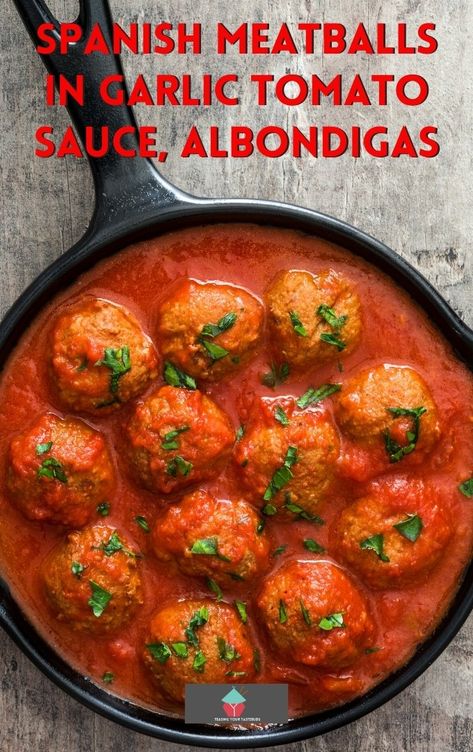 Tomatoe Sauce Meatballs, Spanish Beef Recipes, Spanish Meatballs Recipe, Meatball Sauce Recipes Easy, Swedish Meatball Bake, Tapas Meatballs, Meatball Sauce Recipes, Positano Party, Meatballs Tomato Sauce