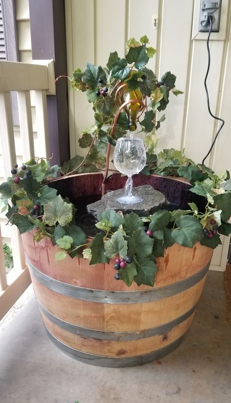 Barrel Fountain, Wine Barrel Crafts, Container Water Gardens, Water Gardens Pond, Diy Water Fountain, Diy Fountain, Water Fall, Diy Bottle Crafts, Diy Lanterns