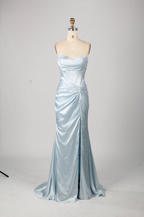 Silk Dresses For Prom, Baby Blue Prom Dresses, Sky Blue Outfit, Fitted Prom Dress, Pale Blue Dresses, Sky Blue Dress, Fitted Prom Dresses, Dream Prom Dress, Light Blue Prom Dress