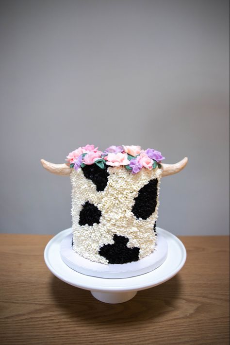 Cowhide Smash Cake, 18th Birthday Cake Cow, Cow Shag Cake, Cow Themed Birthday Cakes, Purple Cow Cake, Cowgirl Birthday Cakes For Women, Pink Rodeo Birthday Cake, Cow Heart Cake, Simple Cow Cake Ideas