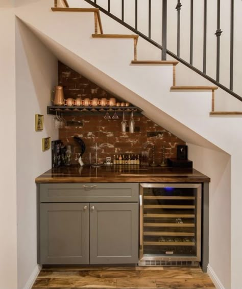 Bar Under Stairs, Unfinished Basement Ideas, تحت الدرج, False Ceiling Bedroom, Escalier Design, Under The Stairs, Small Bars, Coffee Nook, Budget Ideas